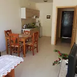 Ξενοδοχείο με διαμερίσματα Krasi In Perla Complex 3*